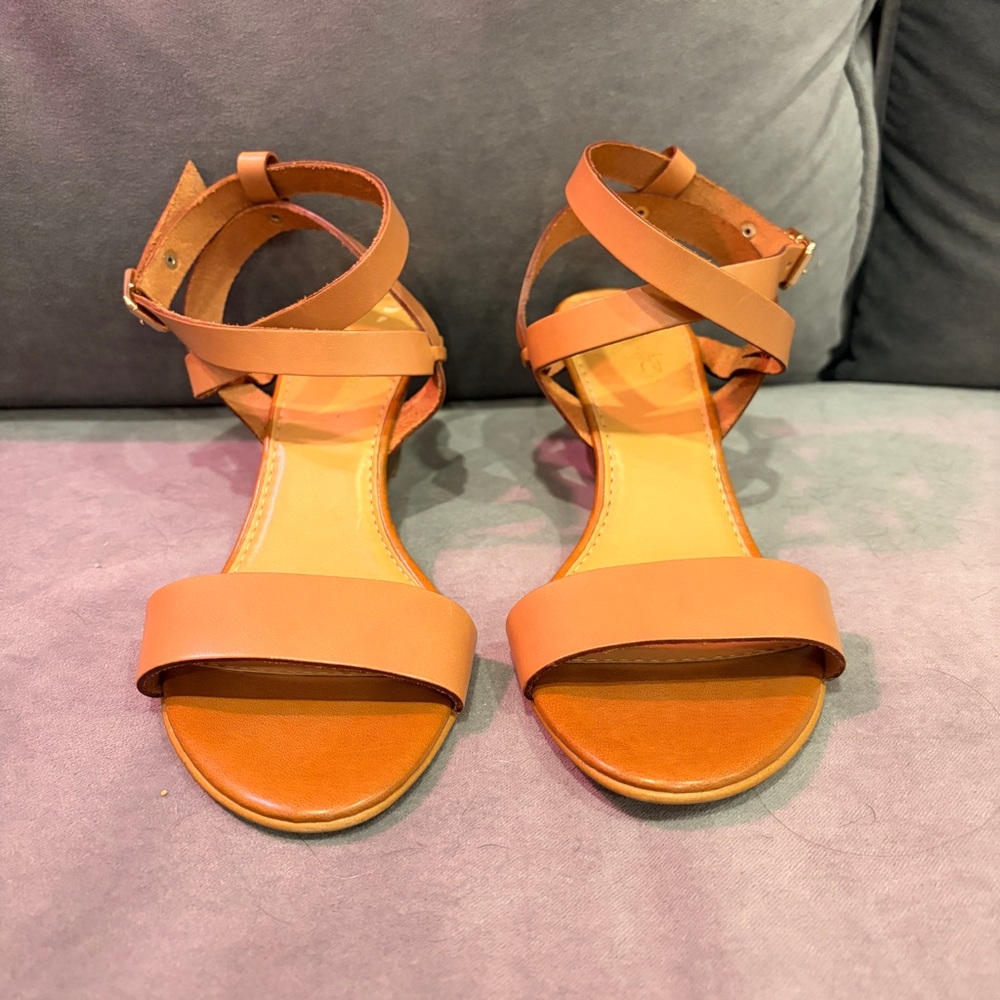 Coach Verona Tan Leather Ankle Strap Sandals Size 8.5 Minimalist